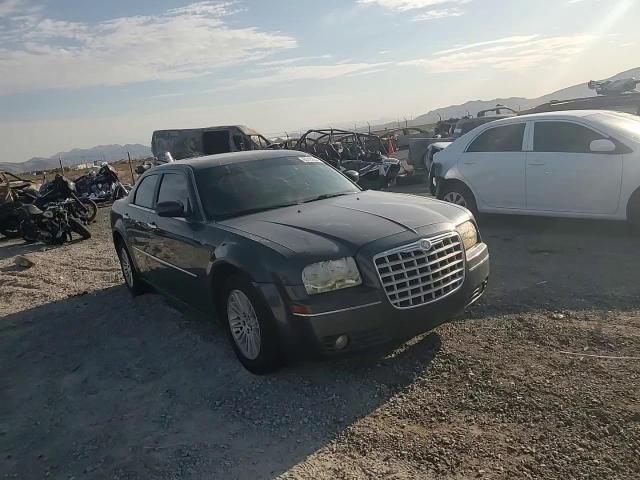 2008 Chrysler 300 Touring VIN: 2C3KA53G28H320735 Lot: 63722644