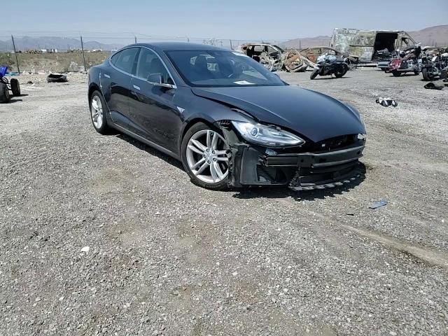 2015 Tesla Model S VIN: 5YJSA1E2XFF117505 Lot: 61293294