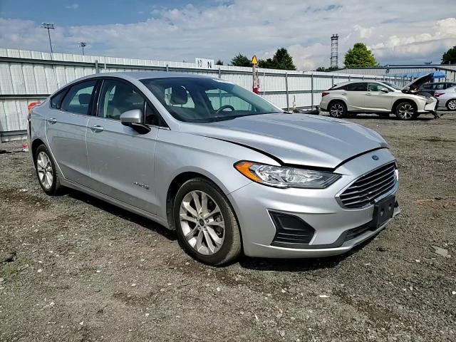 2019 Ford Fusion Se VIN: 3FA6P0LU5KR163028 Lot: 63354574