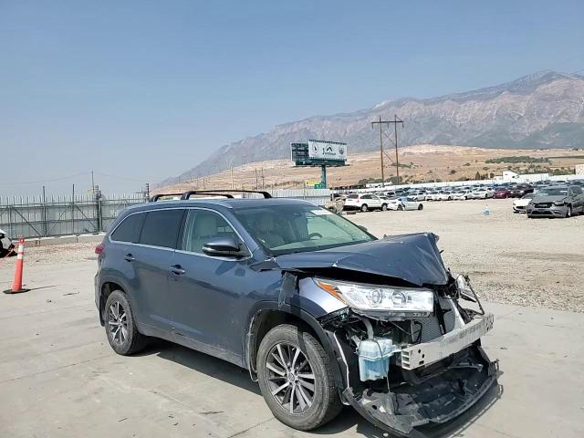 2017 Toyota Highlander Se VIN: 5TDJZRFH7HS437658 Lot: 65032594