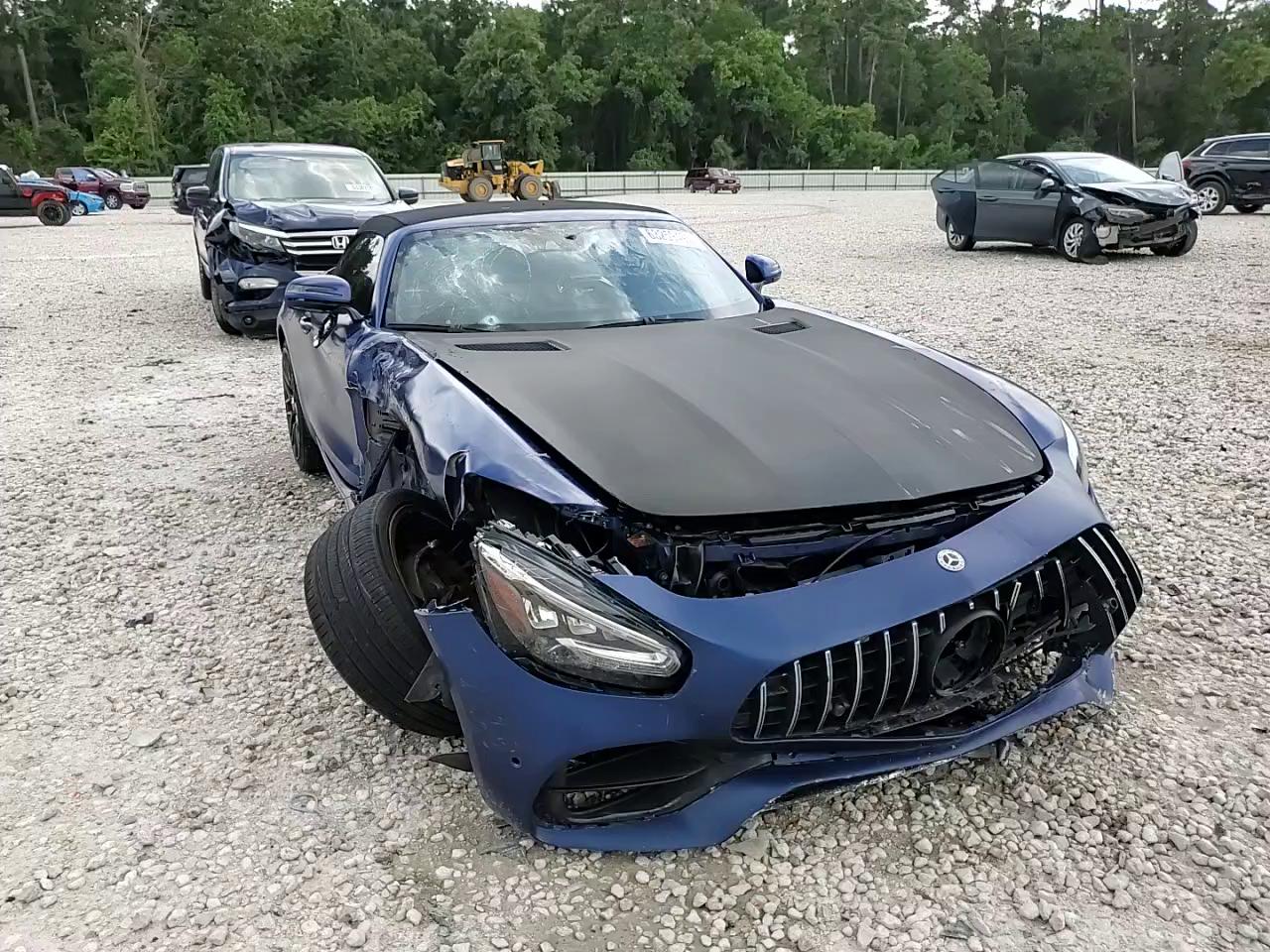 Фото: W1KYK8CA5MA041651