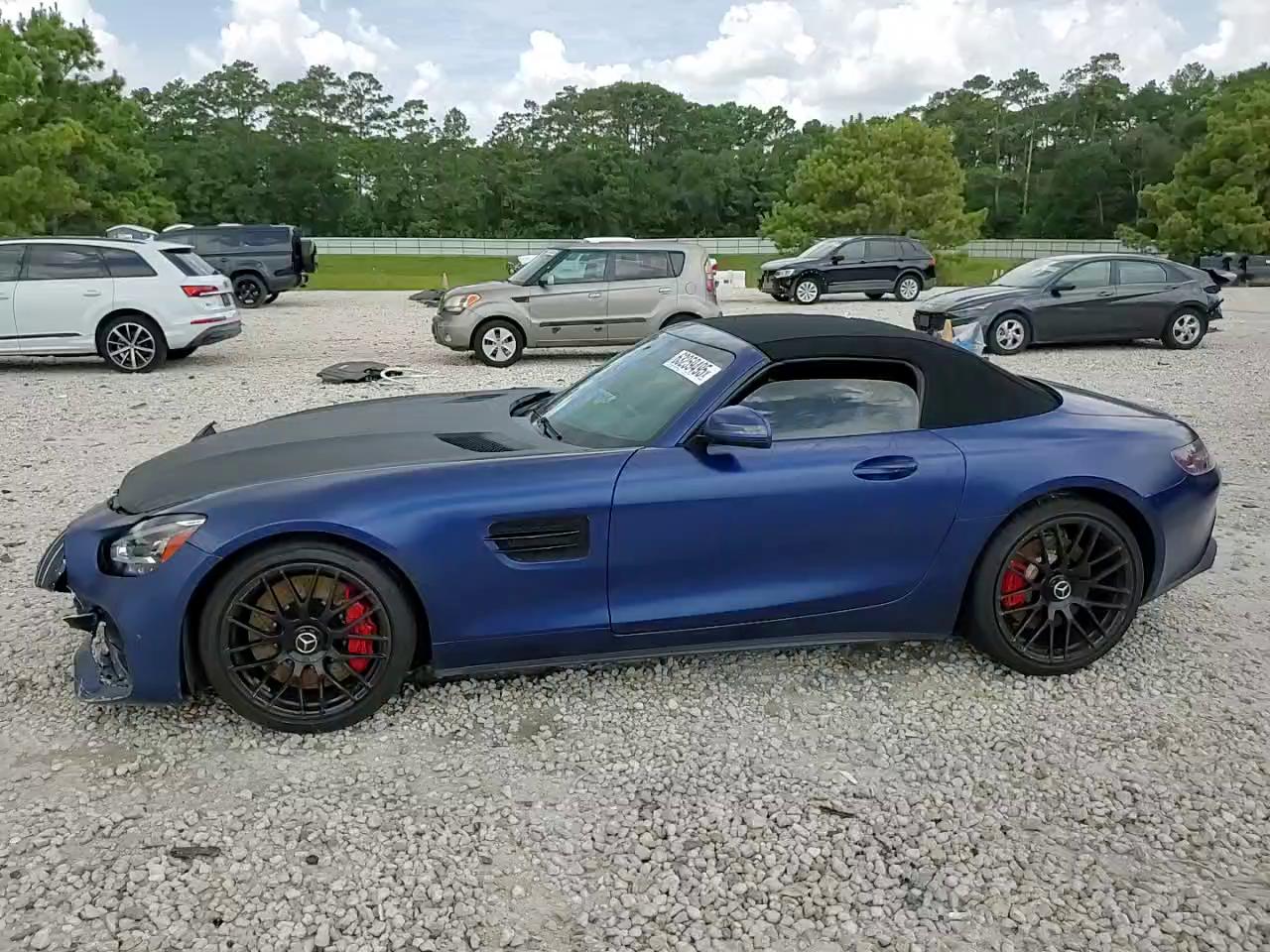 Фото: W1KYK8CA5MA041651