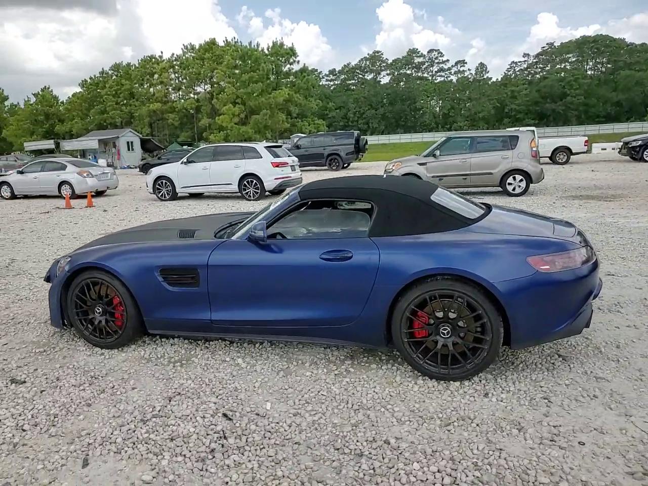 Фото: W1KYK8CA5MA041651