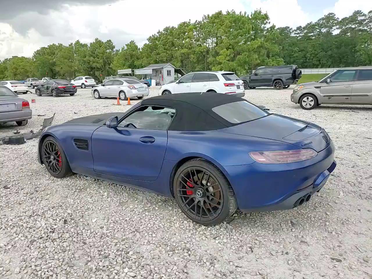 Фото: W1KYK8CA5MA041651