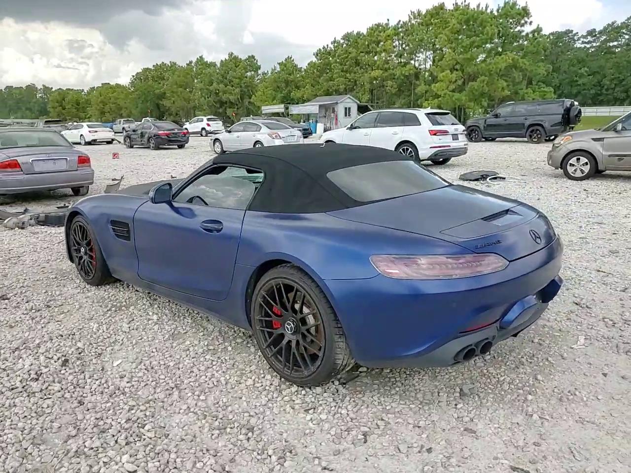 Фото: W1KYK8CA5MA041651