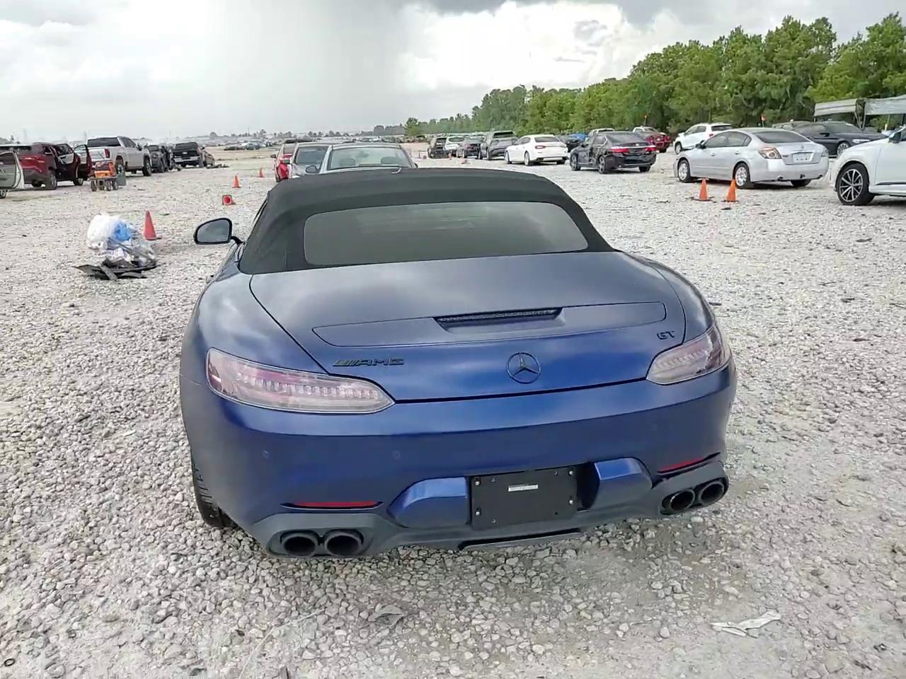 Фото: W1KYK8CA5MA041651