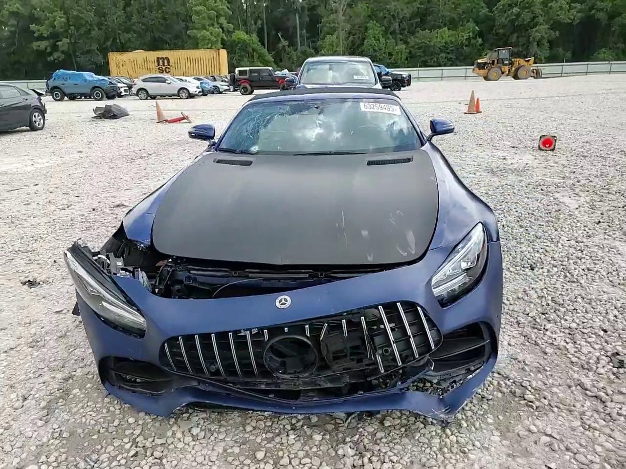 Фото: W1KYK8CA5MA041651