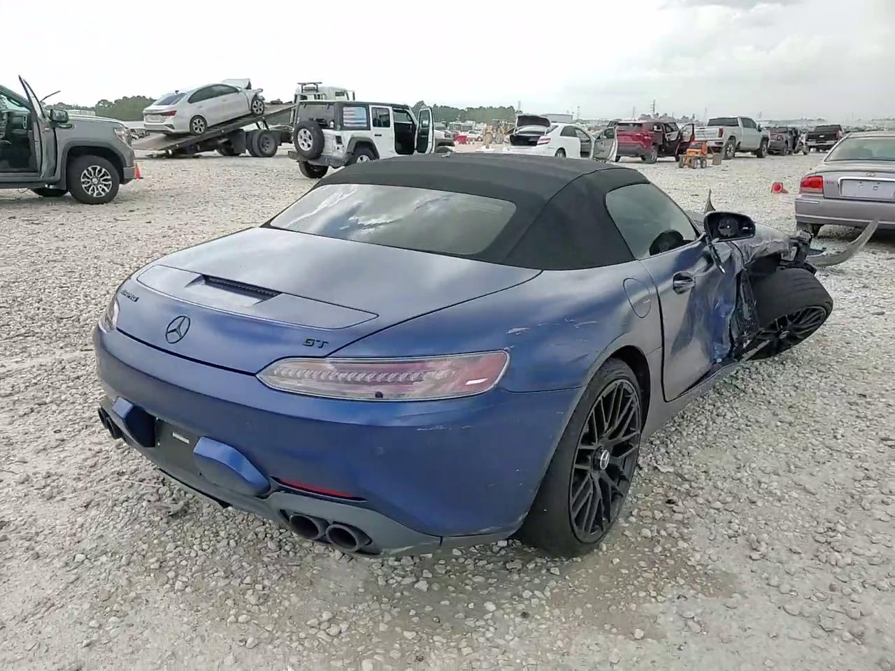 Фото: W1KYK8CA5MA041651