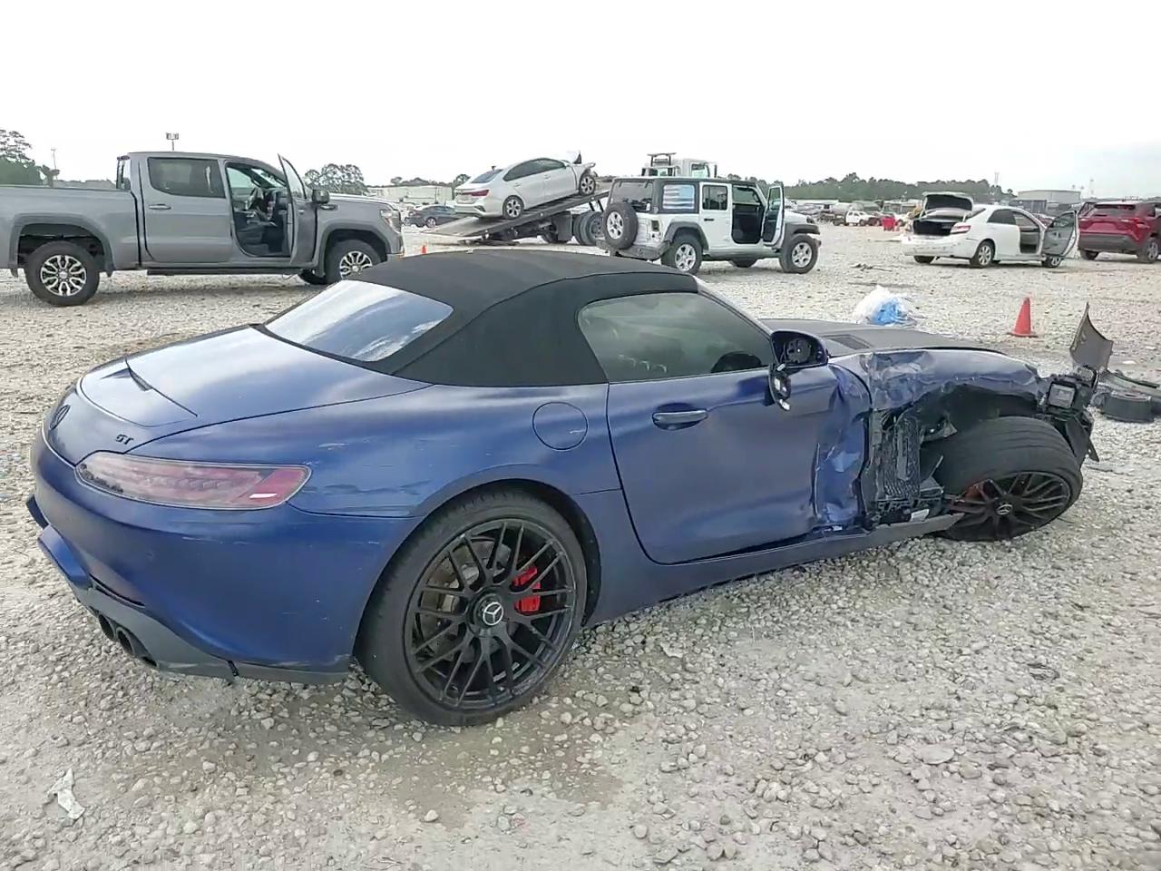 Фото: W1KYK8CA5MA041651