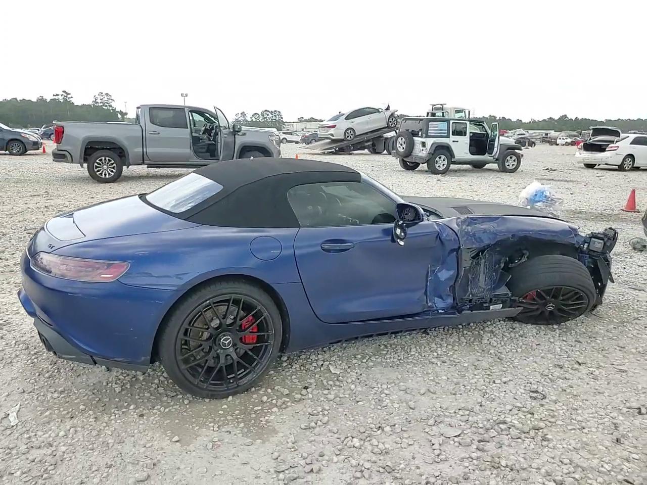 Фото: W1KYK8CA5MA041651