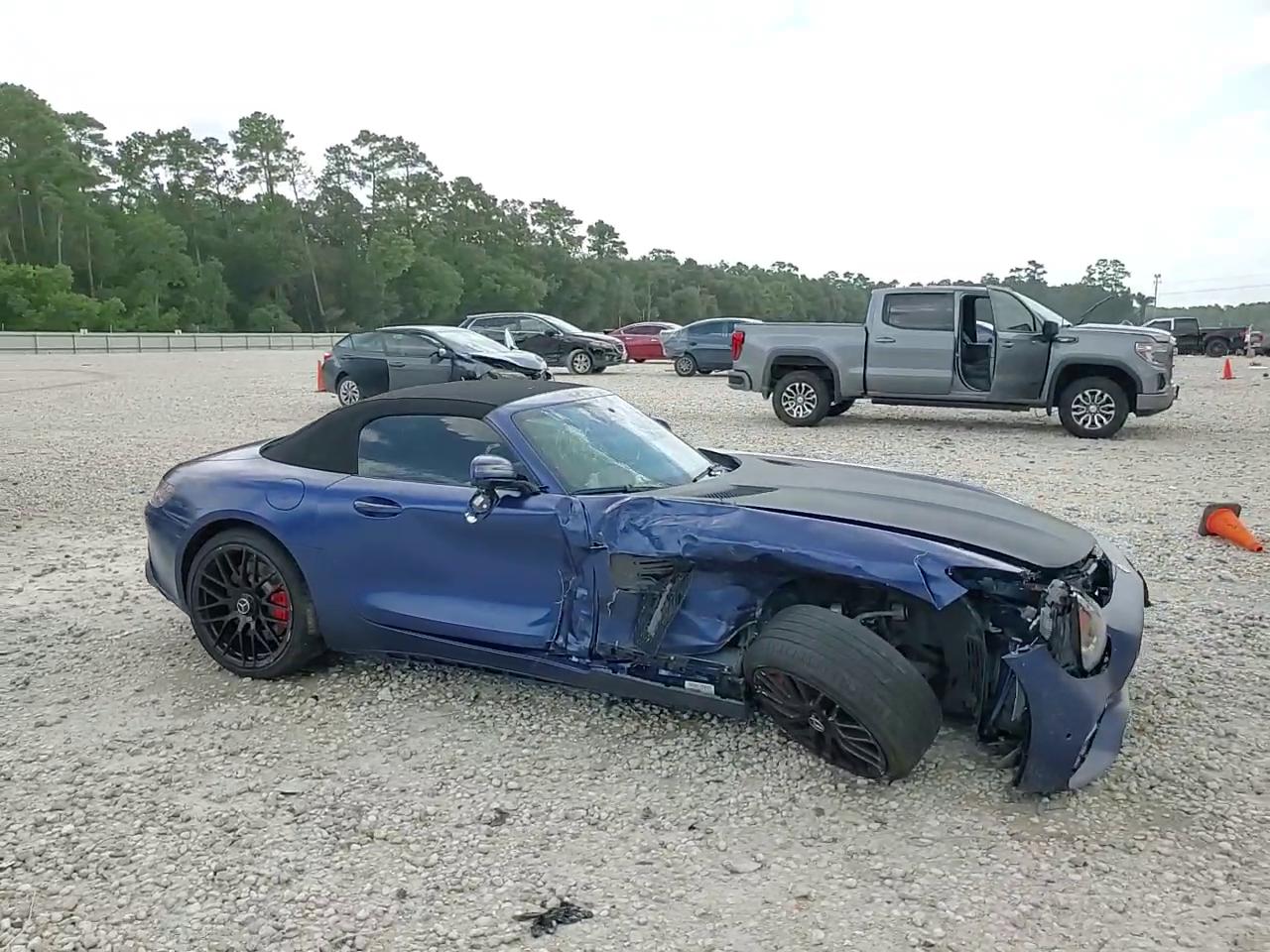 Фото: W1KYK8CA5MA041651