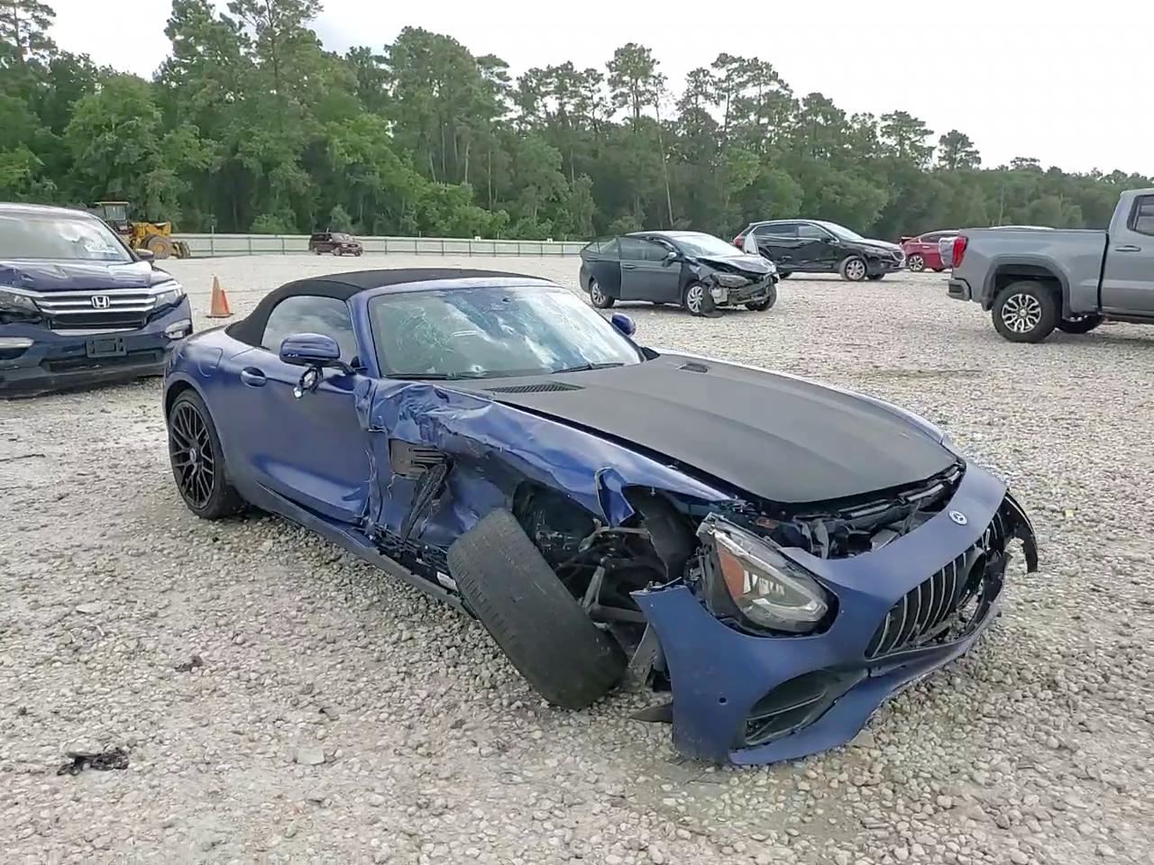 Фото: W1KYK8CA5MA041651