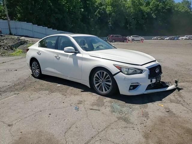 2019 Infiniti Q50 Luxe VIN: JN1EV7AR6KM552582 Lot: 64680245