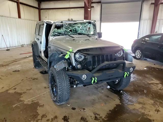 2014 Jeep Wrangler Unlimited Sport VIN: 1C4BJWDG1EL150334 Lot: 65346945