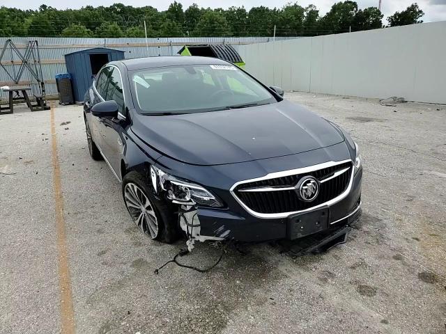 2017 Buick Lacrosse Essence VIN: 1G4ZP5SS8HU211090 Lot: 63332745
