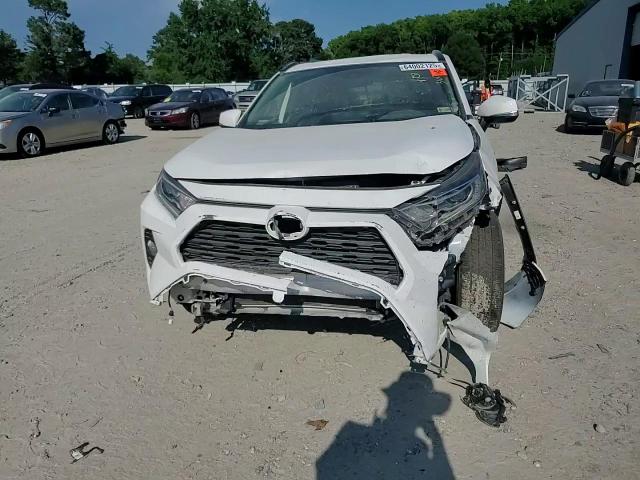 2020 Toyota Rav4 Xle VIN: JTMR6RFV2LD003315 Lot: 64002125