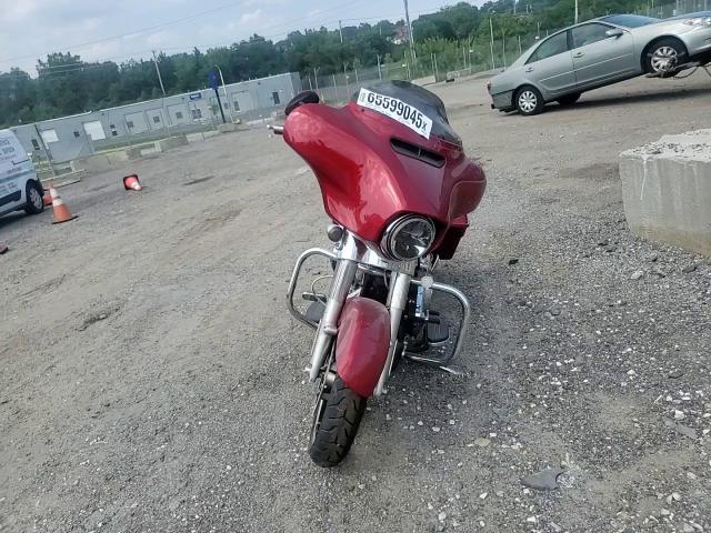 2018 Harley-Davidson Flhx Street Glide VIN: 1HD1KBC12JB622313 Lot: 65599045