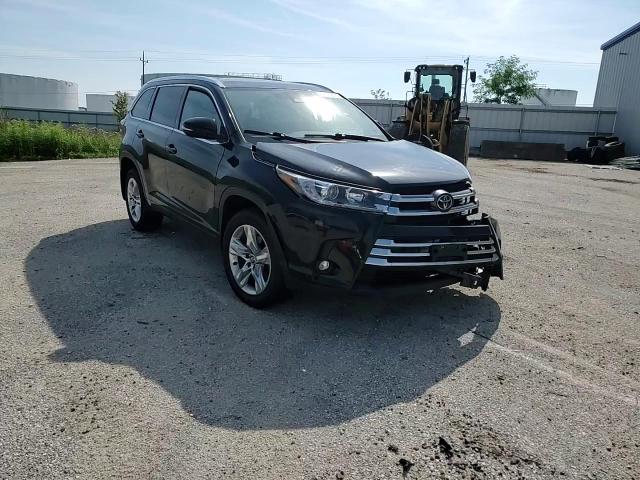 2019 Toyota Highlander Limited VIN: 5TDDZRFH0KS988759 Lot: 63915815