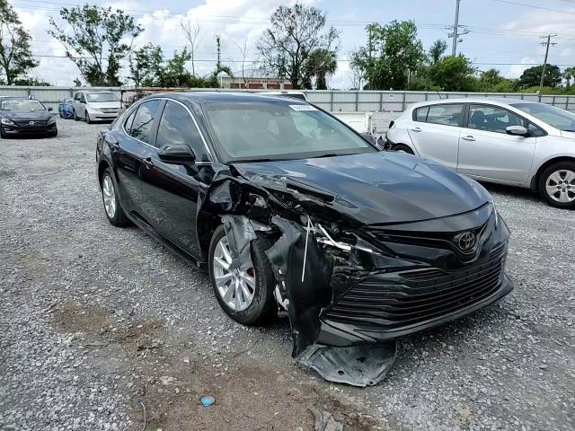 2019 Toyota Camry L VIN: 4T1B11HKXKU689442 Lot: 65639285
