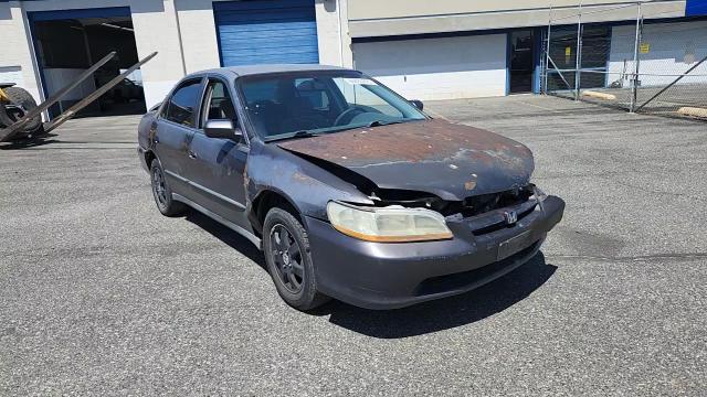 1998 Honda Accord Lx VIN: 1HGCG5640WA020379 Lot: 65035095