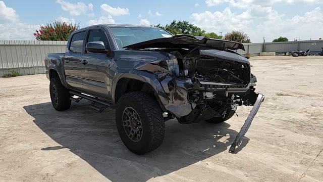 2017 Toyota Tacoma Double Cab VIN: 5TFAZ5CNXHX026008 Lot: 65030335