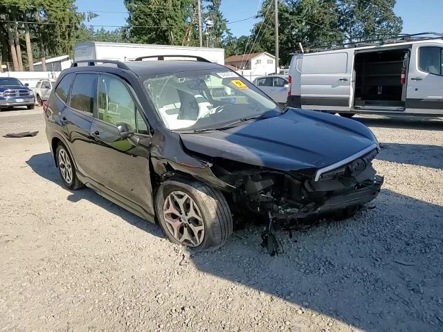 2020 Subaru Forester Premium VIN: JF2SKAGC8LH587368 Lot: 64844595