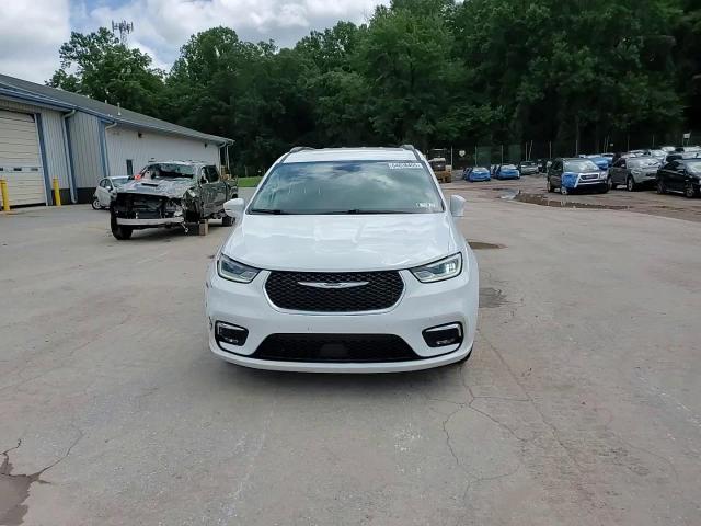 2022 Chrysler Pacifica Touring L VIN: 2C4RC1BG4NR215134 Lot: 64838405