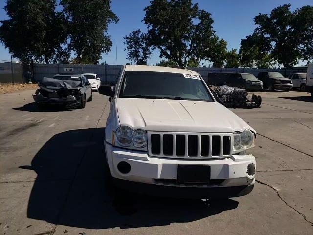 2005 Jeep Grand Cherokee Laredo VIN: 1J4GR48K05C708220 Lot: 63639495