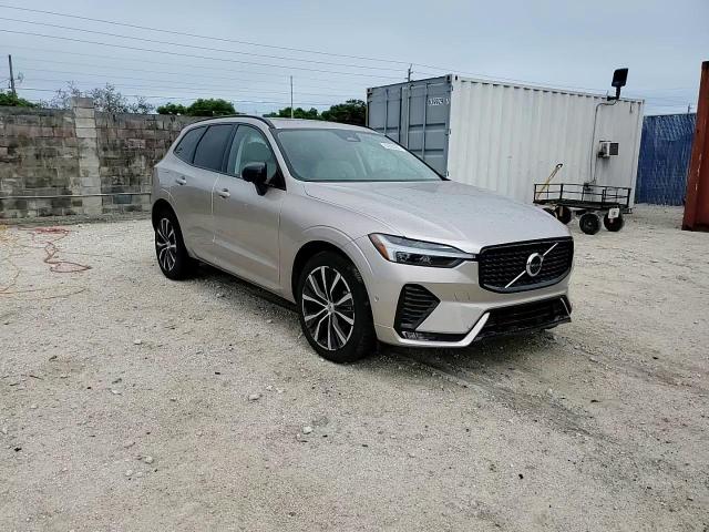 2025 Volvo Xc60 Plus VIN: YV4M12RC7S1073951 Lot: 62683955