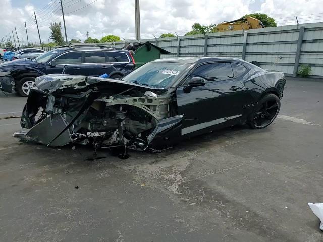 2017 Chevrolet Camaro Lt VIN: 1G1FB1RX0H0215568 Lot: 65092465