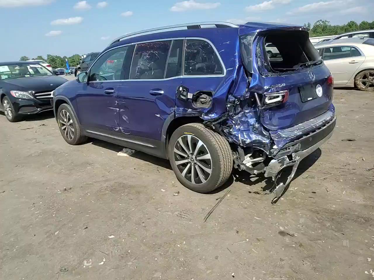 Фото: W1N4M4GB0MW086734