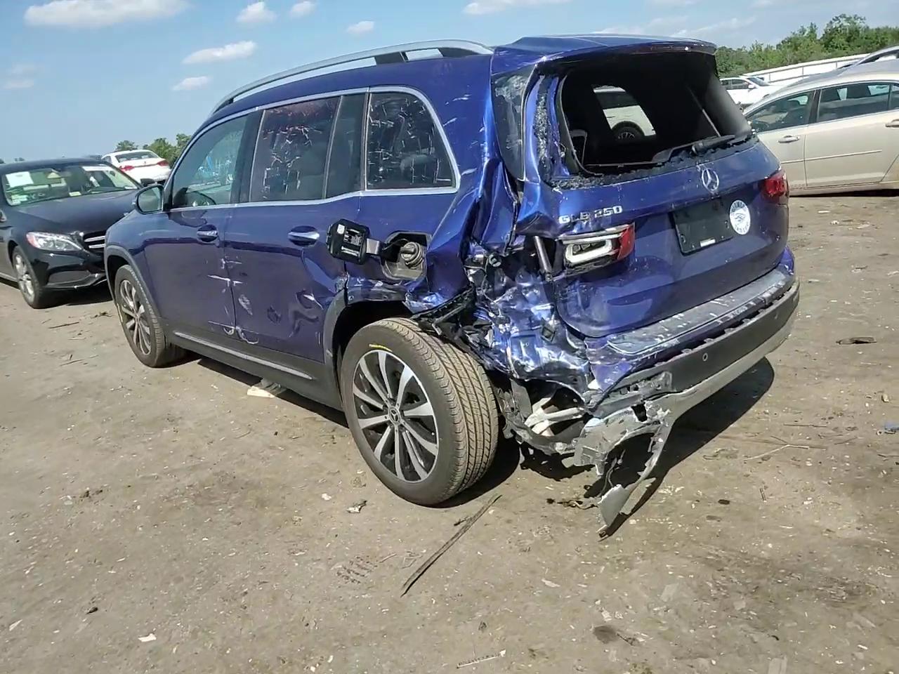 Фото: W1N4M4GB0MW086734