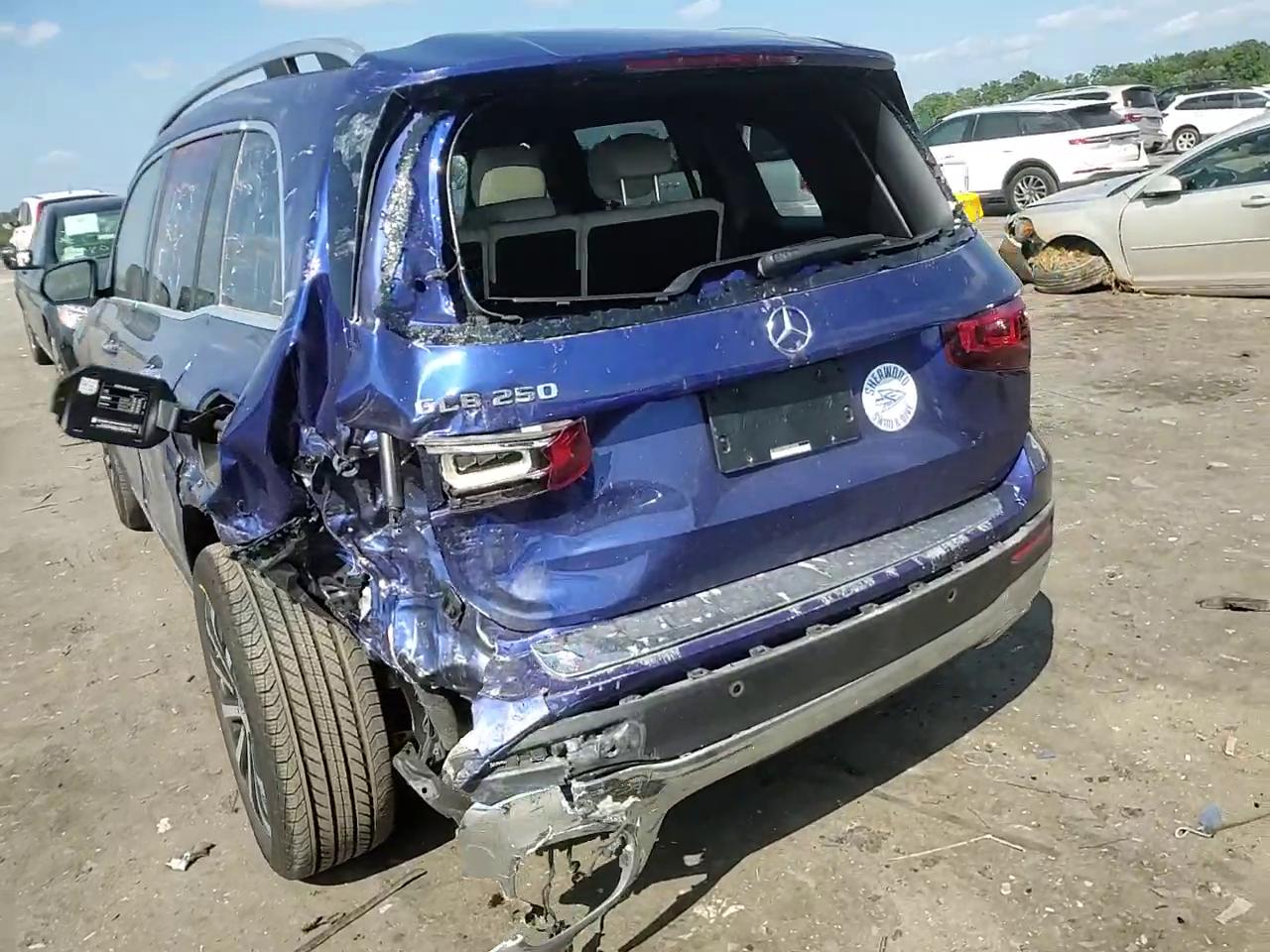 Фото: W1N4M4GB0MW086734