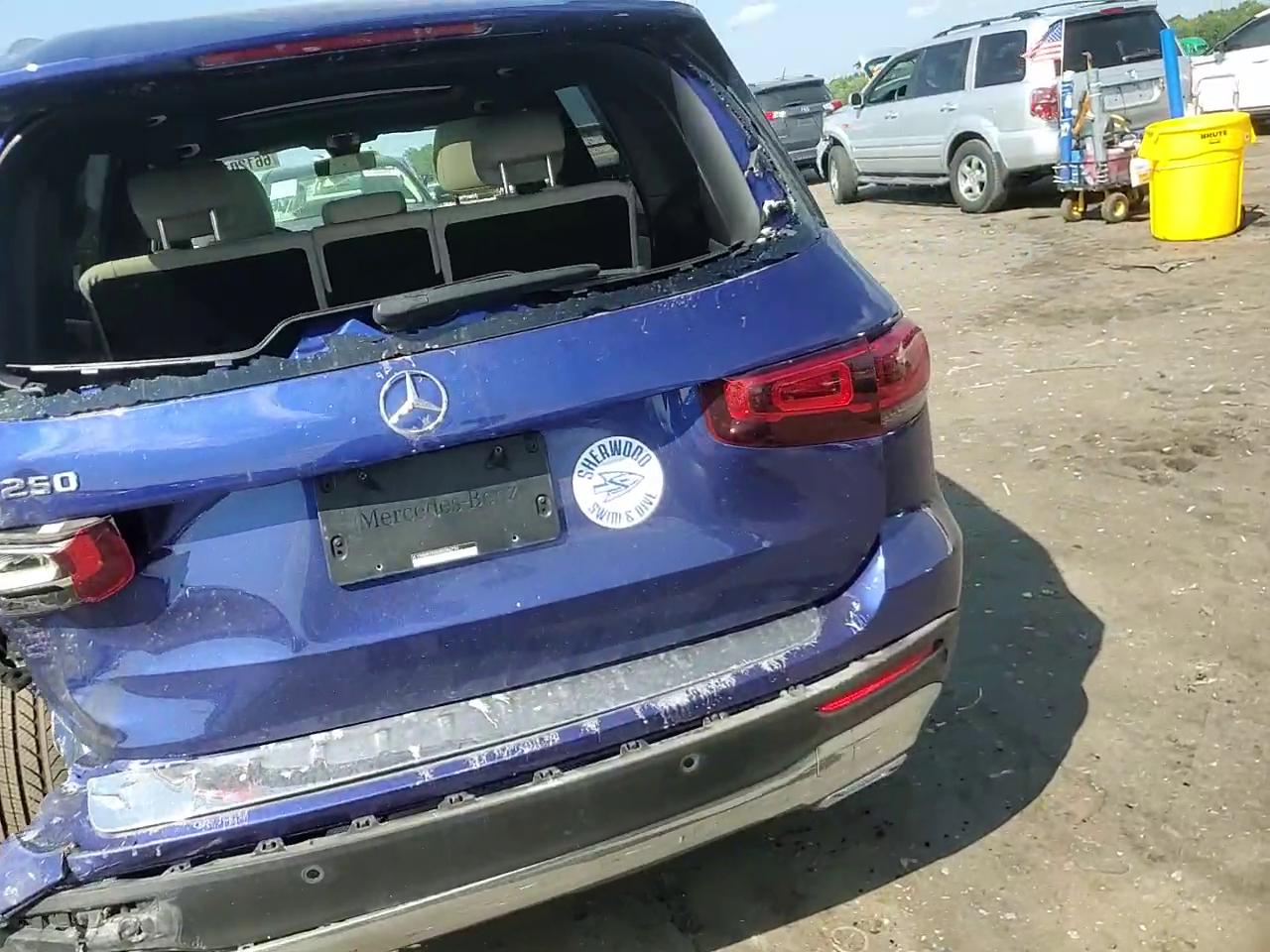 Фото: W1N4M4GB0MW086734