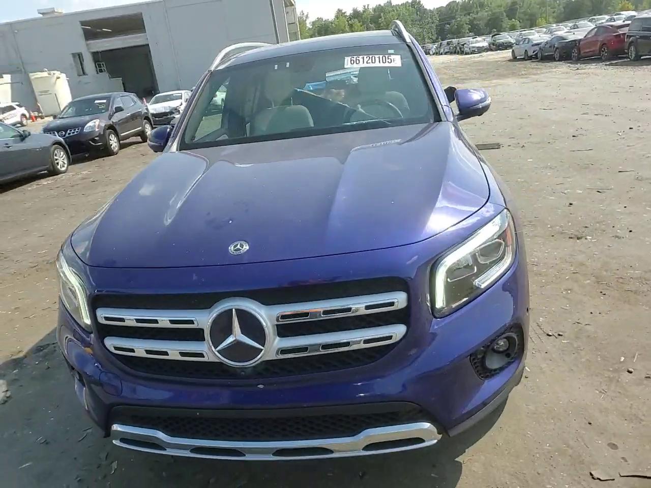 Фото: W1N4M4GB0MW086734