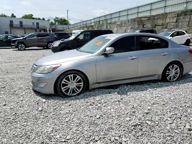2013 Hyundai Genesis 3.8L VIN: KMHGC4DD4DU250586 Lot: 65619445