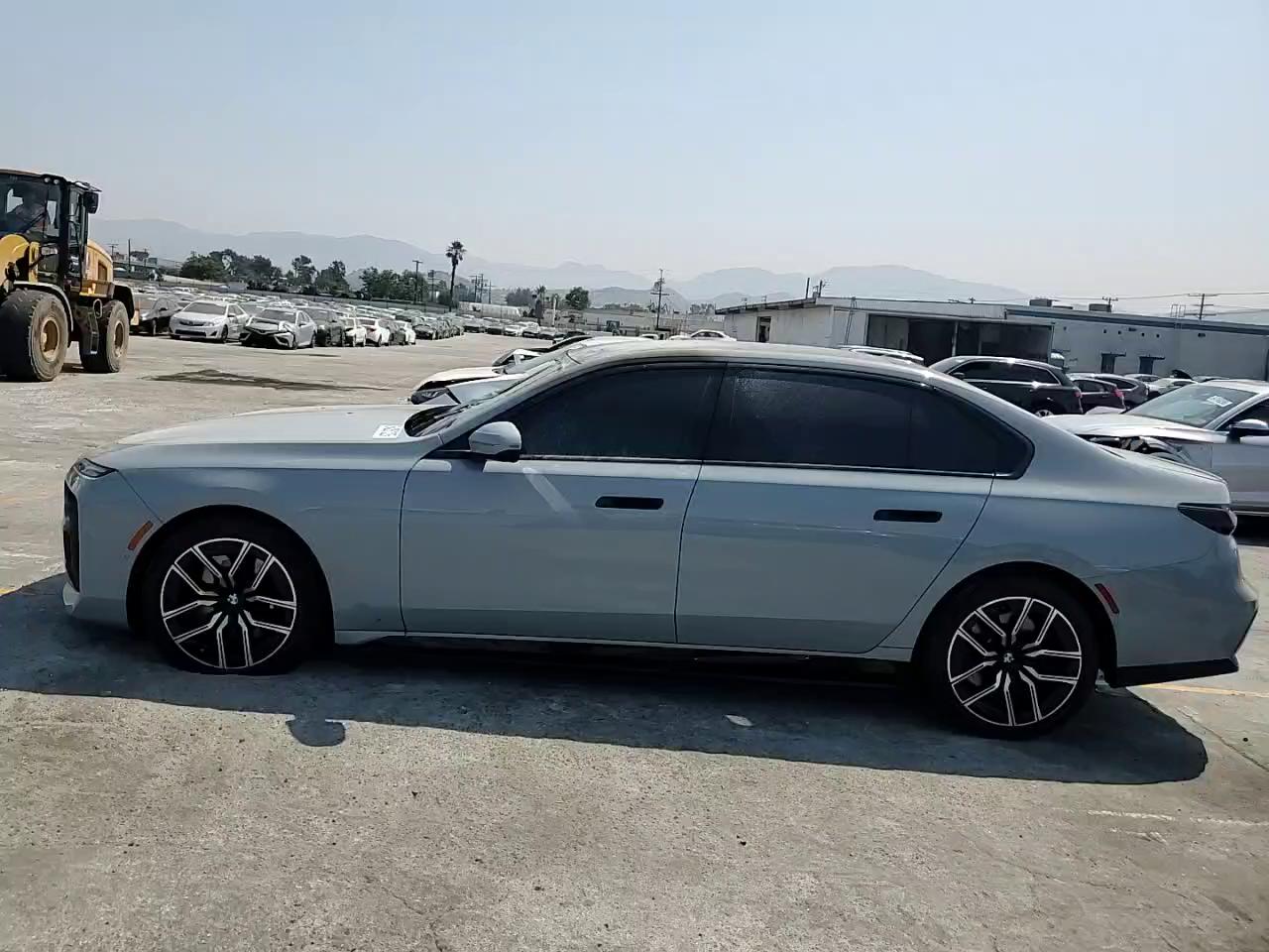 Фото: WBY53EJ04PCN64055