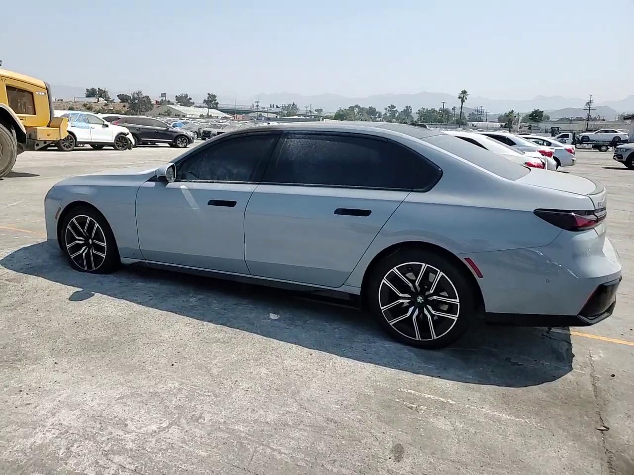 Фото: WBY53EJ04PCN64055