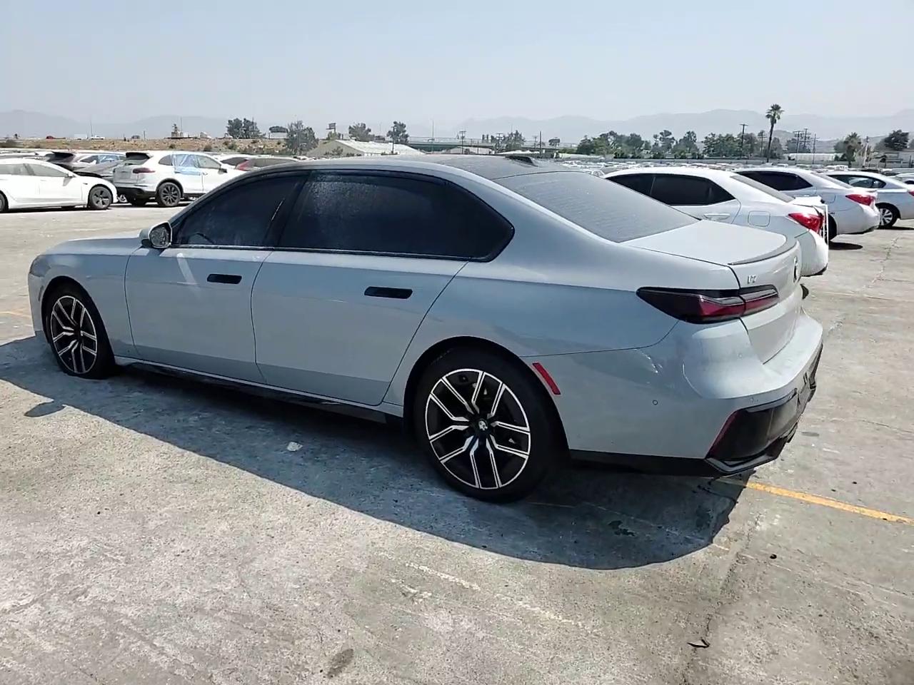 Фото: WBY53EJ04PCN64055