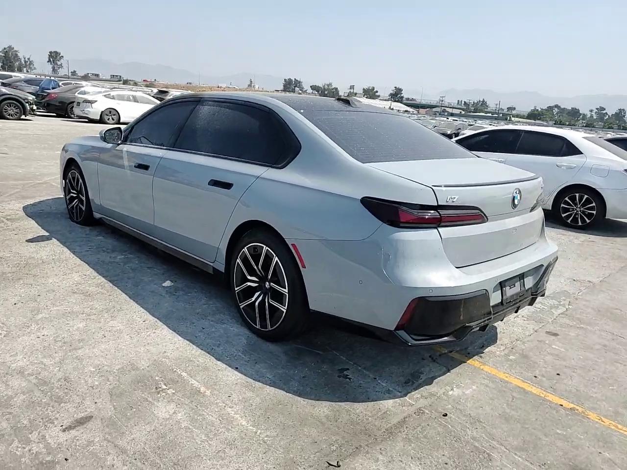 Фото: WBY53EJ04PCN64055