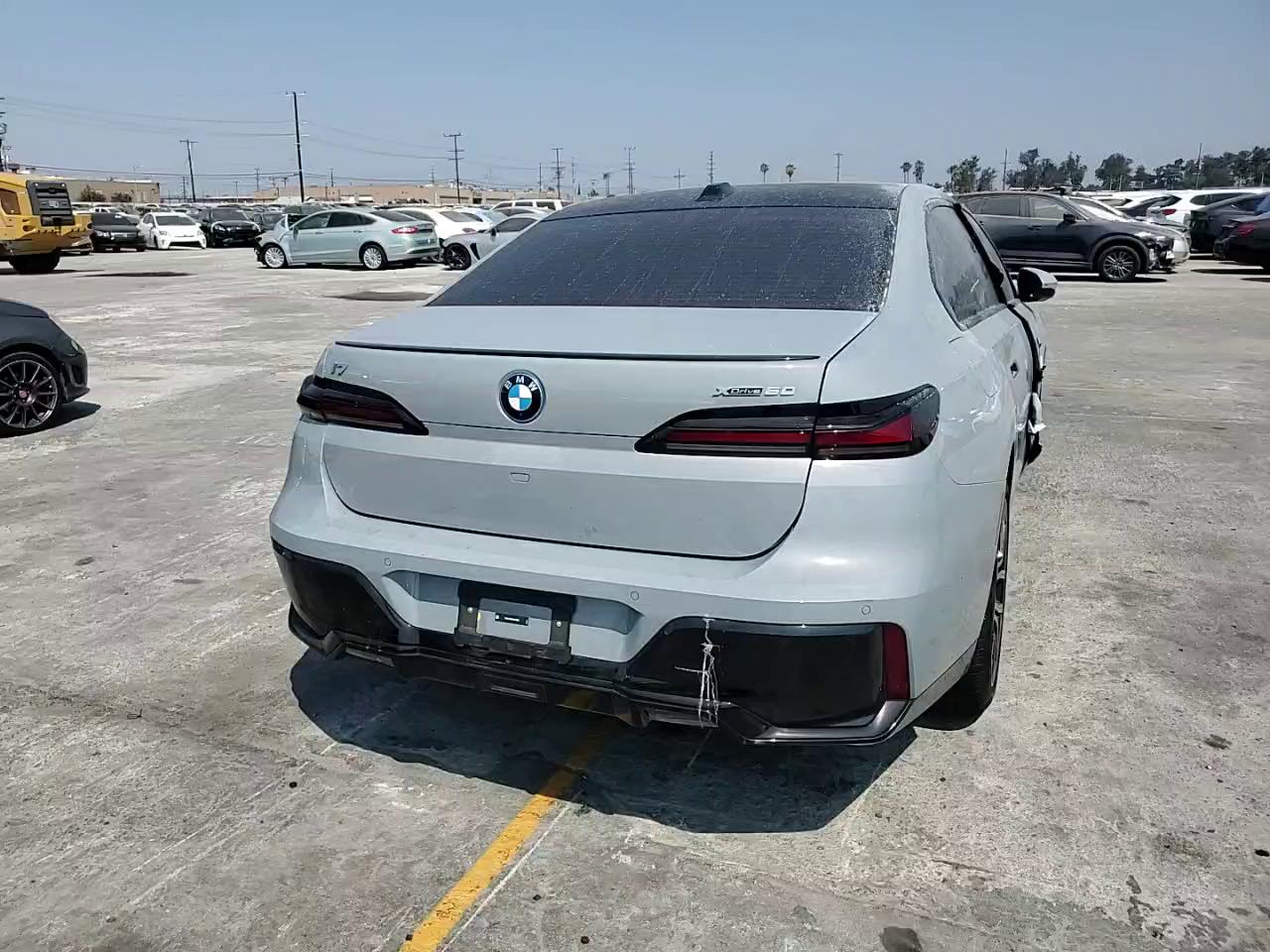 Фото: WBY53EJ04PCN64055