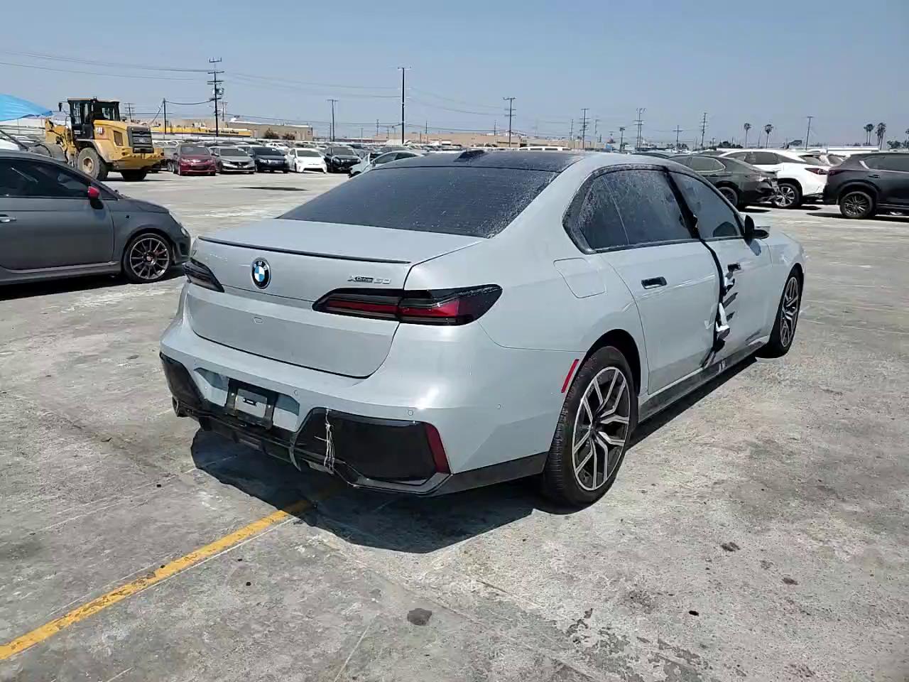 Фото: WBY53EJ04PCN64055