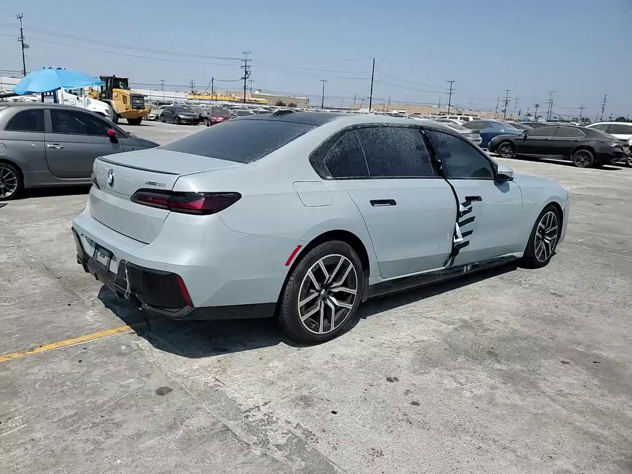 Фото: WBY53EJ04PCN64055