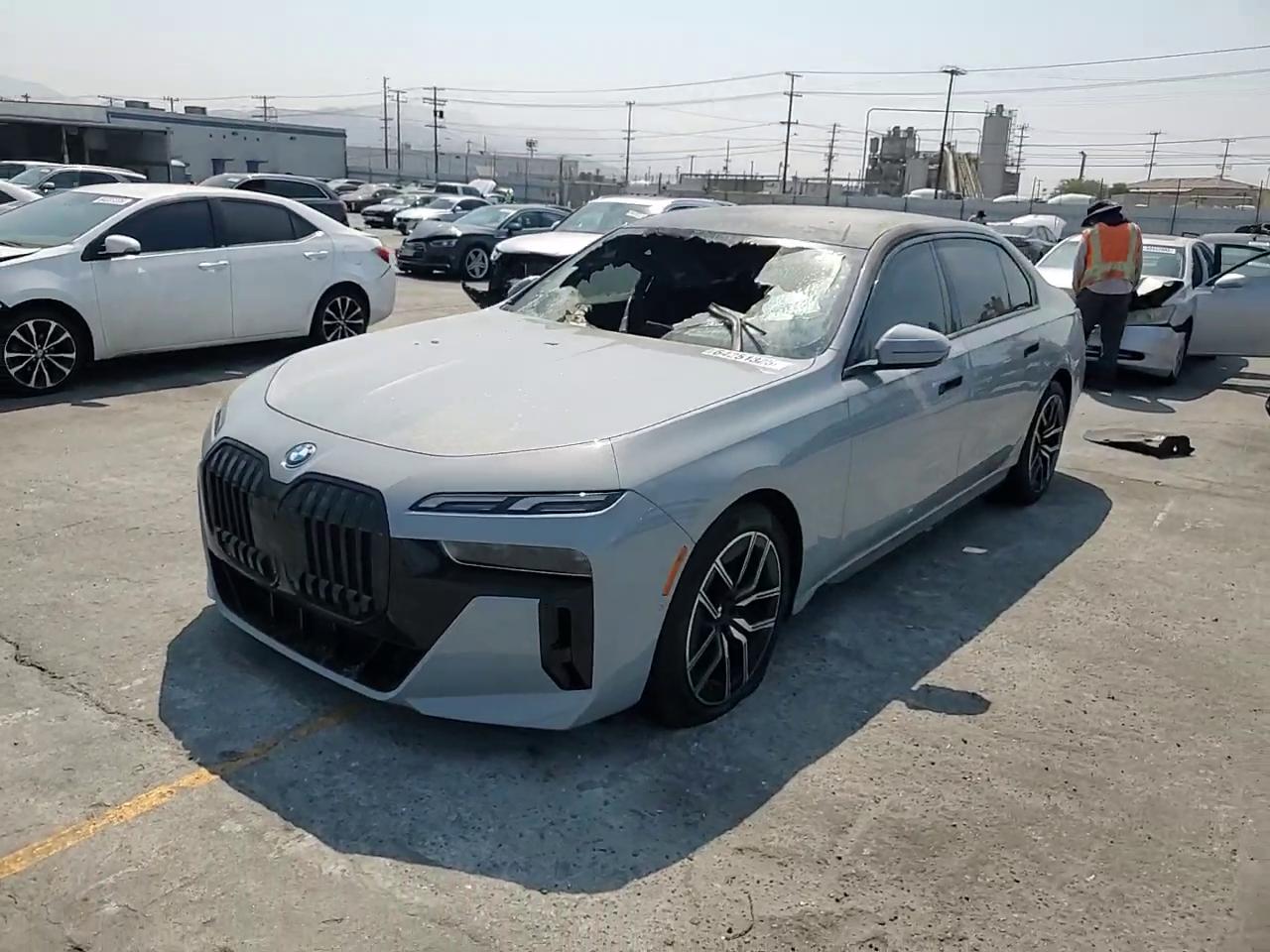 Фото: WBY53EJ04PCN64055