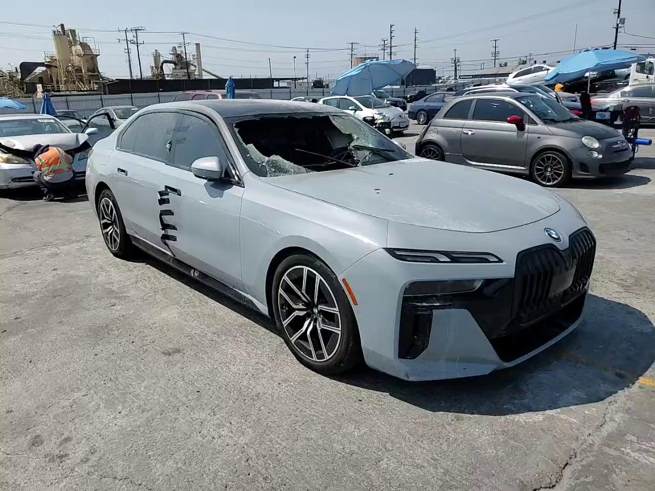 Фото: WBY53EJ04PCN64055