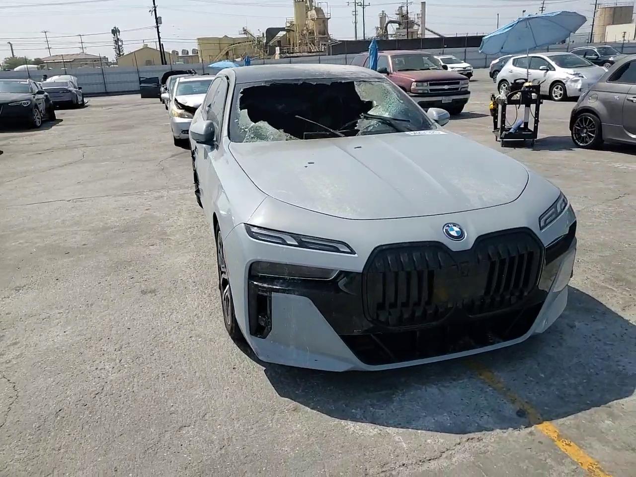 Фото: WBY53EJ04PCN64055