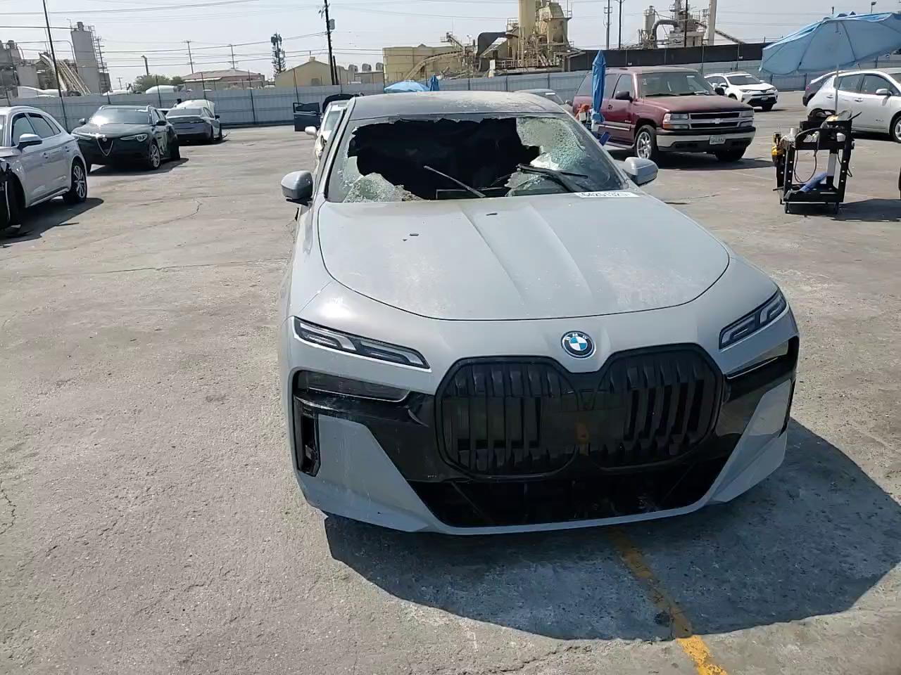 Фото: WBY53EJ04PCN64055