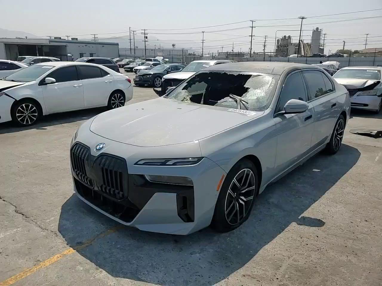 Фото: WBY53EJ04PCN64055