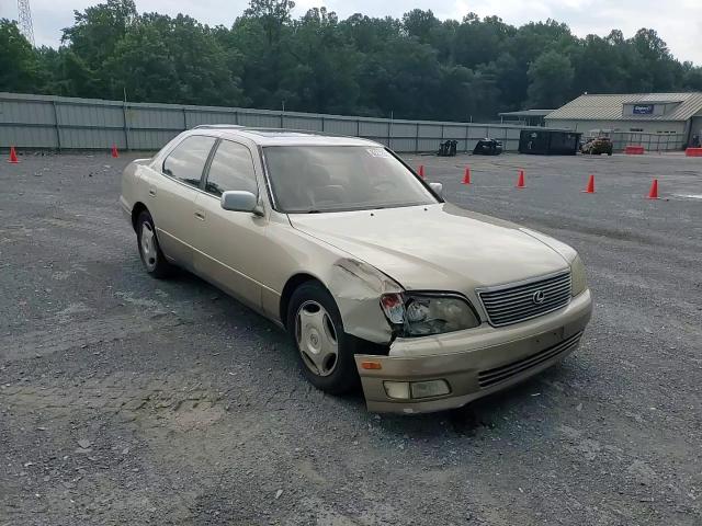 1998 Lexus Ls 400 VIN: JT8BH28FXW0120563 Lot: 62272095