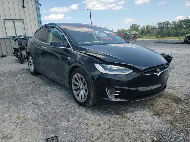 2016 Tesla Model X VIN: 5YJXCAE22GF003810 Lot: 66678115